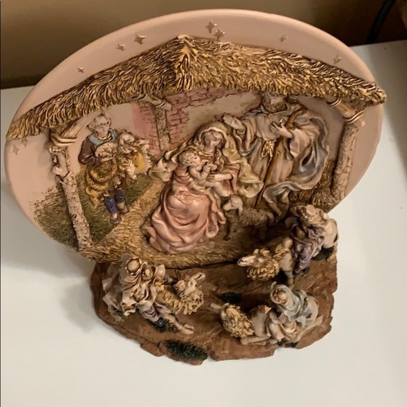 3D Nativity Scene Plate in resin - Picture 7 of 10